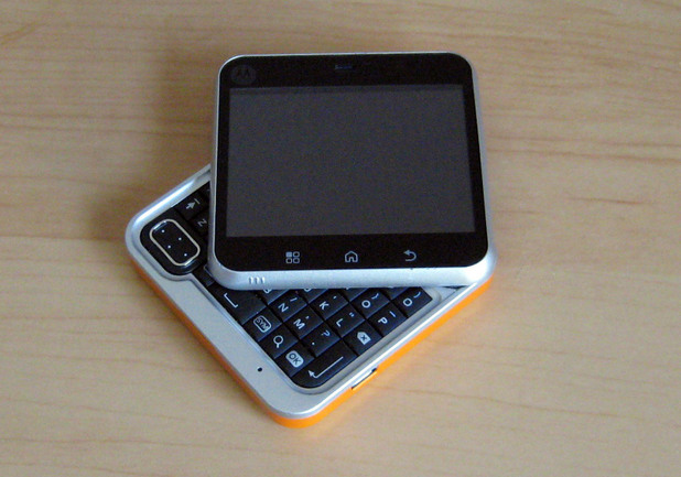 motorla flipout, motorola motorla flipout, motorola