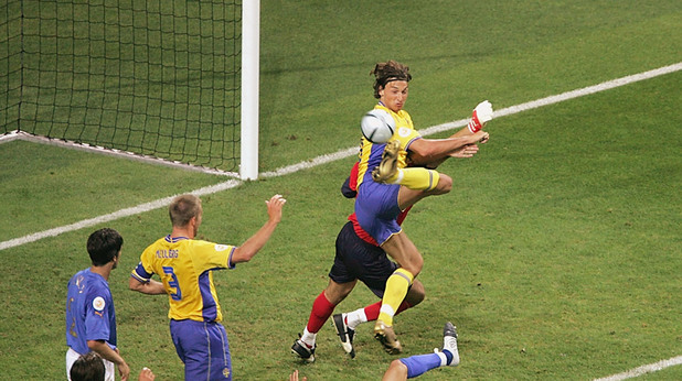Италия - Швеция 1:1, Евро 2004 Италия - Швеция 1:1, Евро 2004