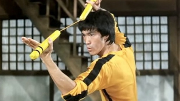 Брус Лий в The Game of Death Брус Лий в The Game of Death