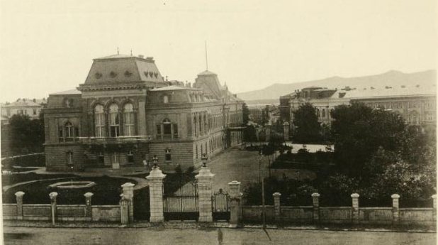 Княжеският дворец в София, 1888 г. Княжеският дворец в София, 1888 г.