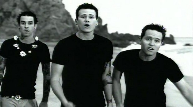 Blink 182 - All The Small Things Blink 182 - All The Small Things
