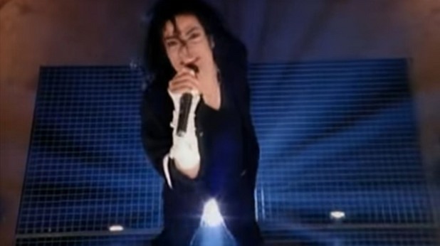 Майкъл Джексън - Give in to me Майкъл Джексън - Give in to me